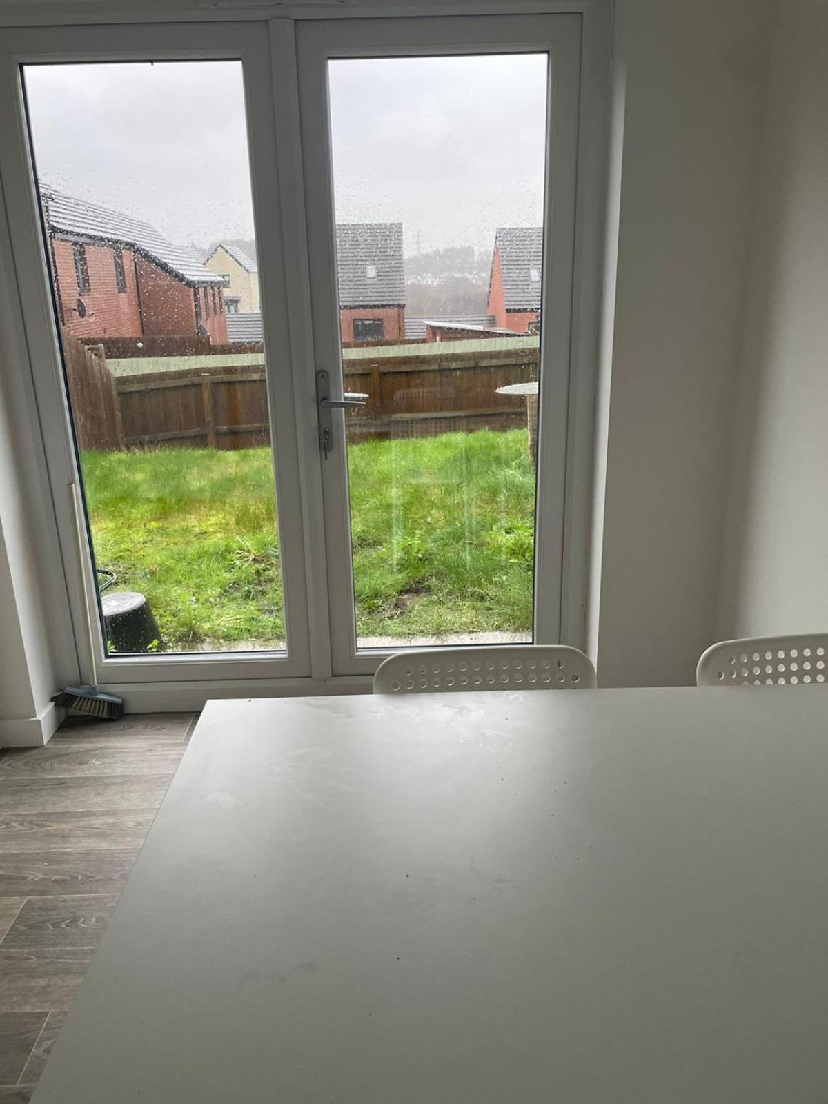 Village House St Mellons - Close To A48 And M4 Cardiff Ngoại thất bức ảnh